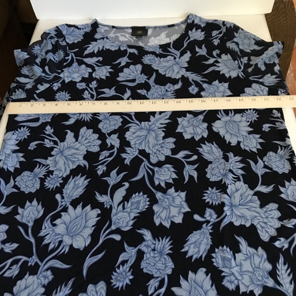 JM COLLECTION Floral Bell Sleeve Blouse Round Neck Blue Women’s Size XL Size 1X - Picture 8 of 16